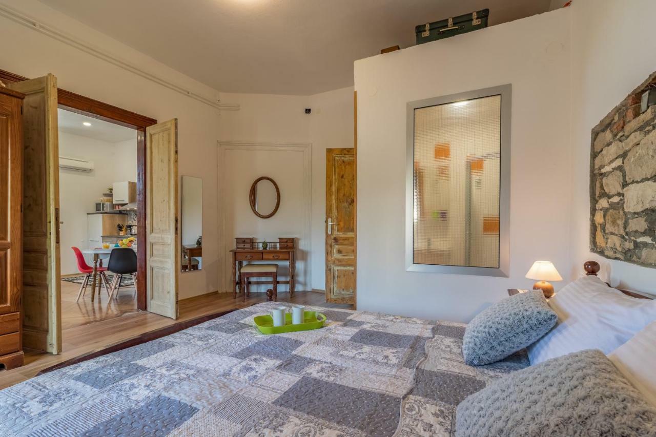Apartment Villa Lora Pula Luaran gambar
